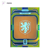 2026 Prizm World Cup FIFA NETHERLANDS TEAM BADGES LOGO GOLD 05/10 #30 shown on a white PAKRA background.
