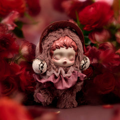 POP MART SKULLPANDA L'impressionnisme - Blossom plush pendant in a floral display setting
