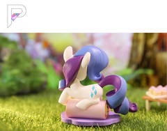 POP MART My Little Pony Leisure Afternoon - Rarity - Strawberry Cake Roll, product detail photograph with PAKRA logo